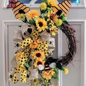 Yellow Floral Bee-Themed Wreath
